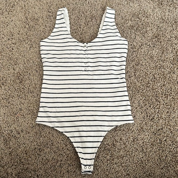 Tops - Black & White Stripe Bodysuit